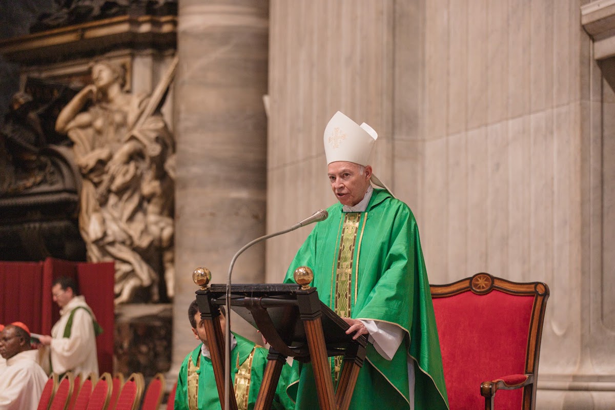 Cardenal Aguiar llama a confiar en el Espíritu Santo ante las conductas que obstaculizan la vida sinodal