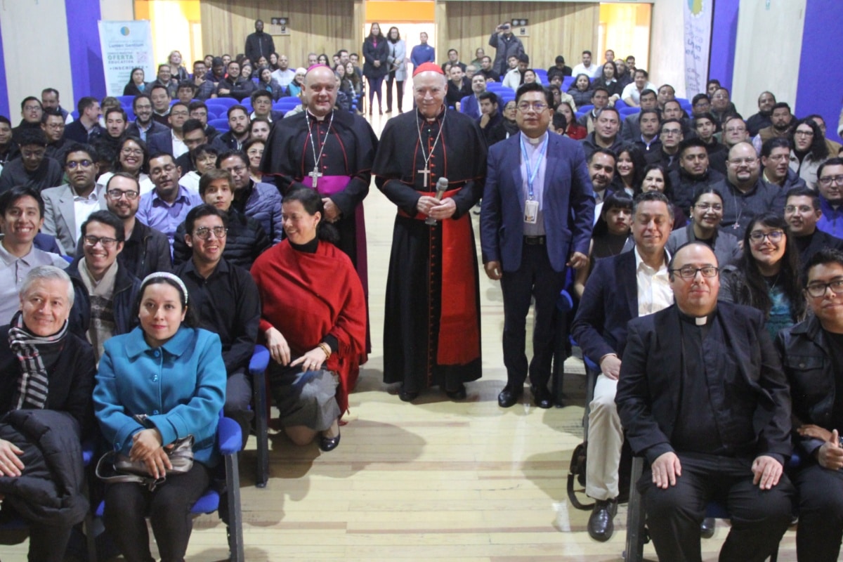 Card. Carlos Aguiar a estudiantes de la Universidad Lumen Gentium: "Demos cauce a lo que Dios puso en nuestro interior"