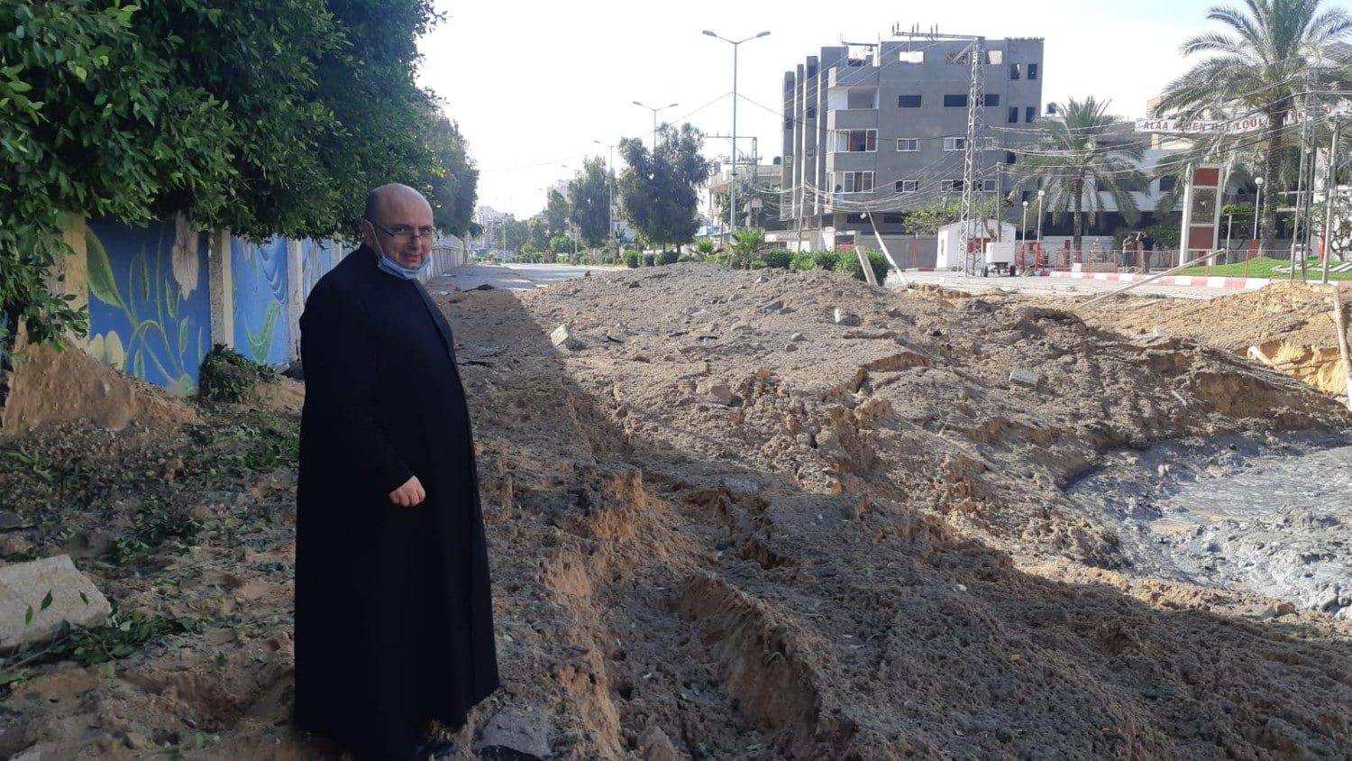 El padre Gabriel Romanelli en Gaza. Crédito: Vatican News