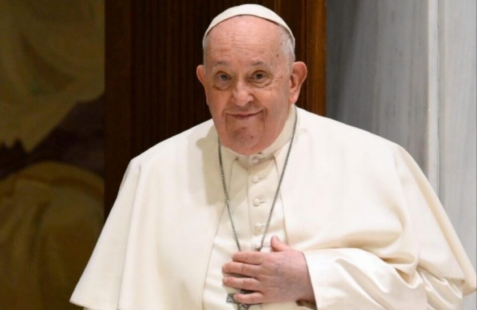 El Papa Francisco ingresa al hospital para atenderse bronquitis