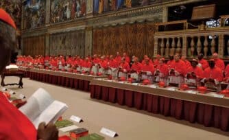 La profecía del "Papa negro" y otros mitos alrededor del Cónclave
