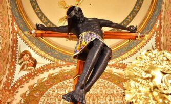 ¿Cuál es la leyenda del Cristo Negro de Salamanca?
