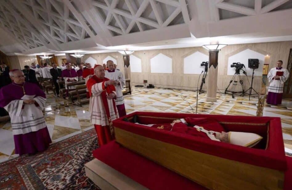 ¿Quiénes participan en el funeral del Papa Francisco?
