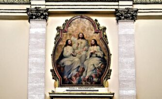 ¿Por qué la Iglesia calificó esta imagen de la Santísima Trinidad como "inapropiada"?