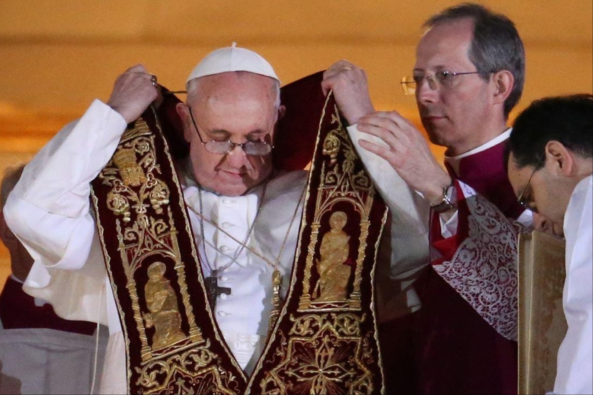 La ropa del nuevo Papa: ¿qué significa cada prenda que vestirá el Pontífice?