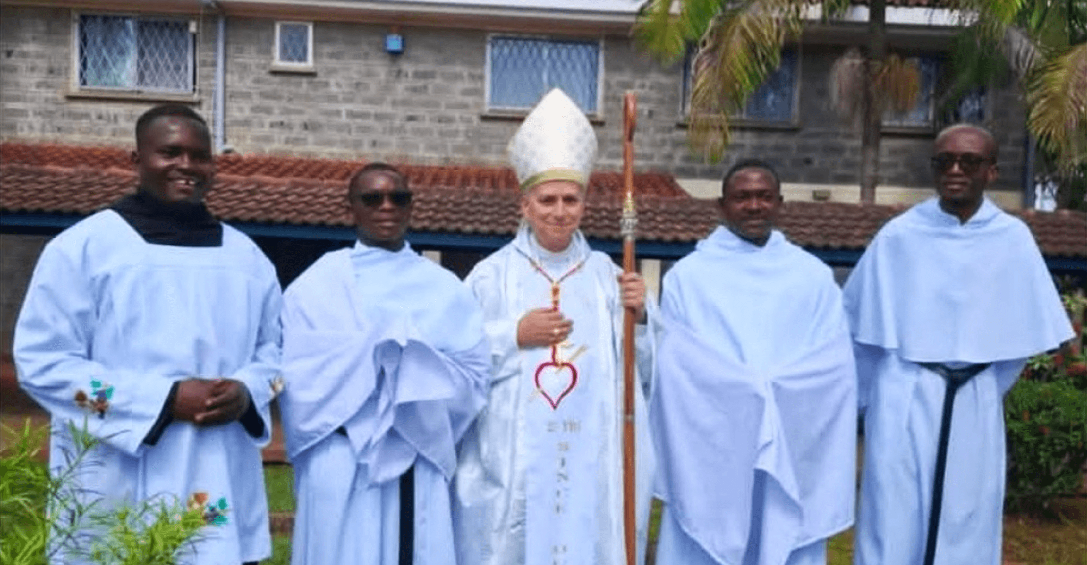 Robert Prevost en Tanzania, África.