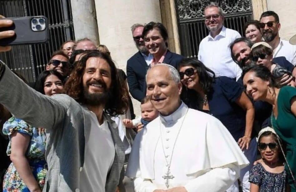 ‘Jesús’, de The Chosen, se reúne con el Papa León XIV en el Vaticano