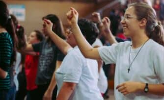 3 consejos para que los jóvenes aprendan a defender su fe