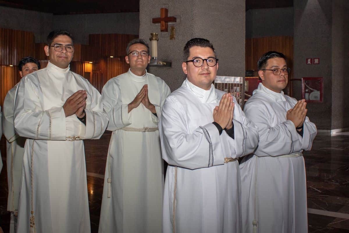 ¿Qué es un diácono en la Iglesia Católica?