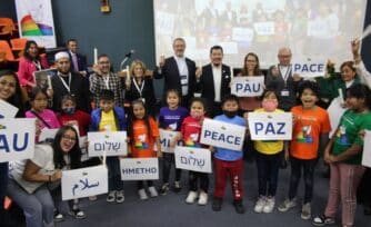 “Dejad que los niños se acerquen a mí: los 12 mil niños”