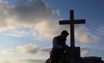 ¿Cuál es la diferencia entre discernimiento, oración, reflexión y meditación?
