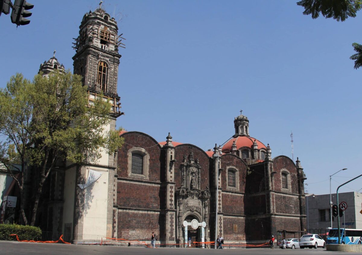 La Parroquia de la Santa Veracruz, un templo herido por sismo e incendio que espera renacer