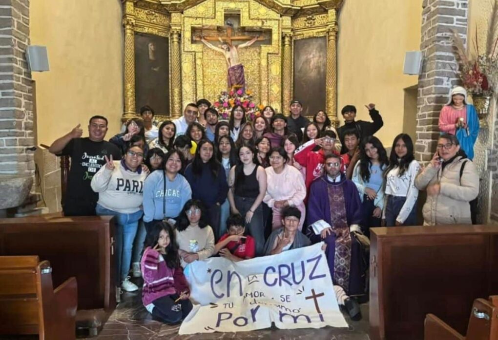 jóvenes en la Iglesia