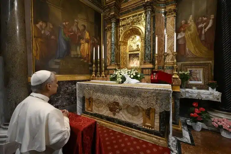 León XIV sobre la polarización en el rito de la Misa: la liturgia no es una lucha de ideologías