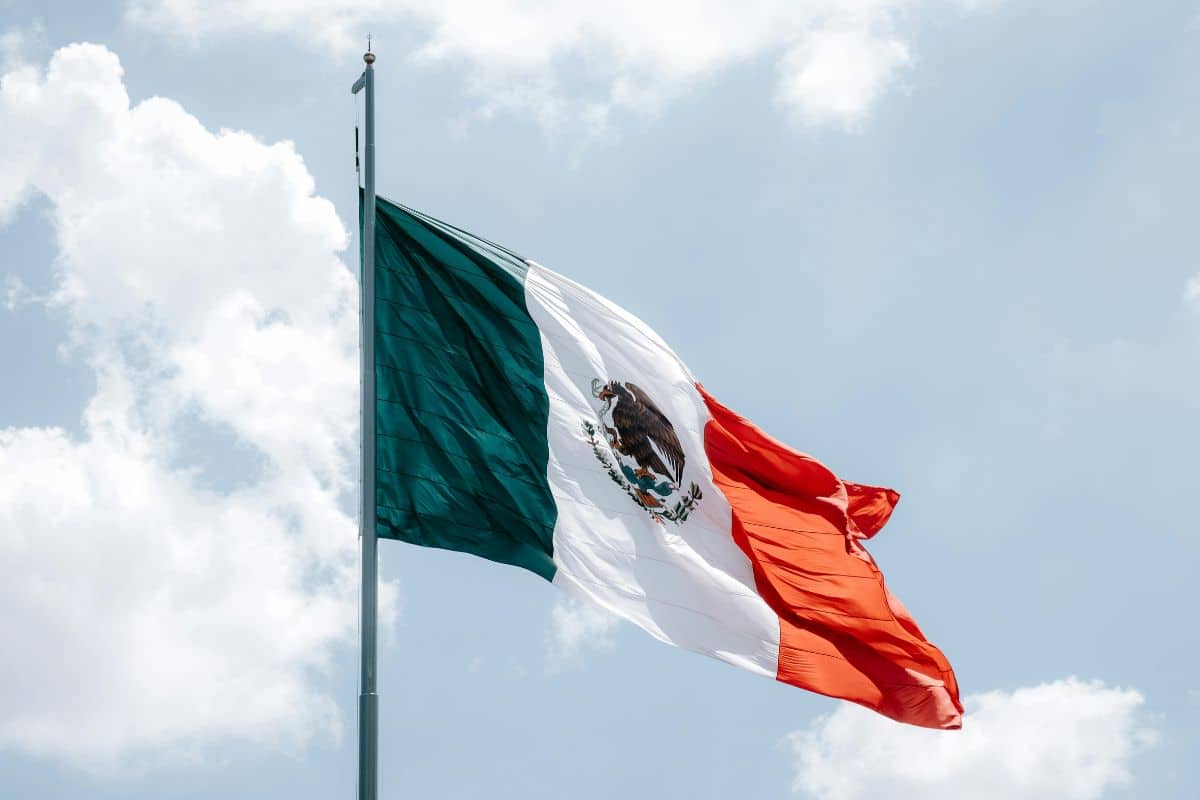 ¡Que viva la unidad de los mexicanos!