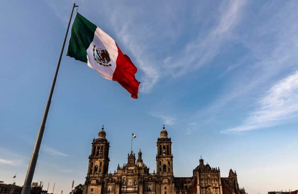 ¡Que viva la unidad de los mexicanos!