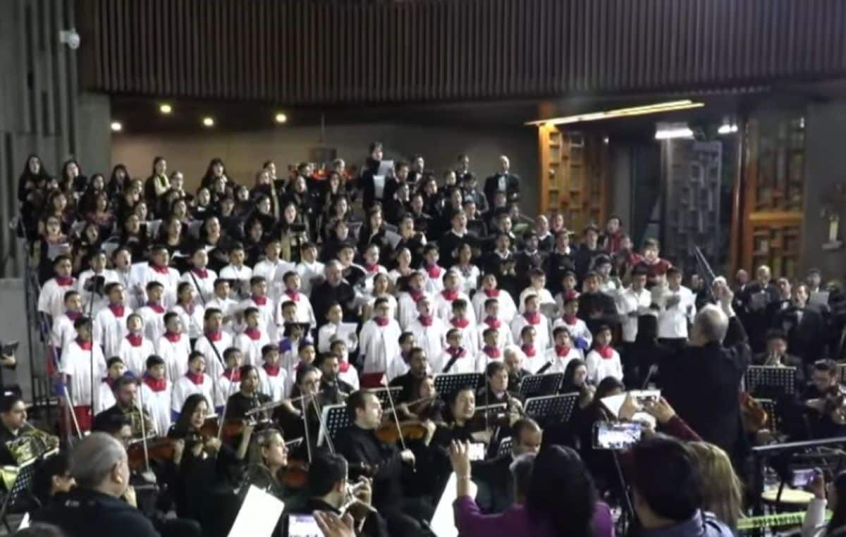El músico liturgista del Vaticano rinde homenaje a la Virgen de Guadalupe con una Misa por la Paz