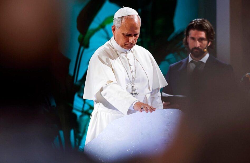 ¿Por qué el Papa León XIV bendijo un bloque de hielo?