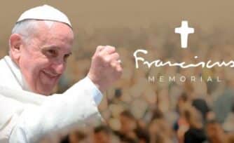 Acompañamiento real y constante a adultos mayores: así trabaja la Fundación Memorial Papa Francisco