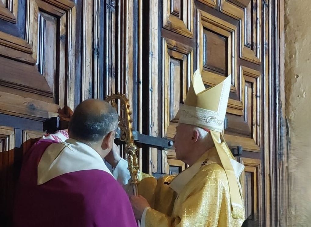 Cardenal Aguiar pone el cerrojo a la puerta jubilar