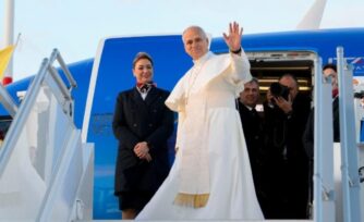 Los momentos que marcaron el primer viaje apostólico del Papa León XIV