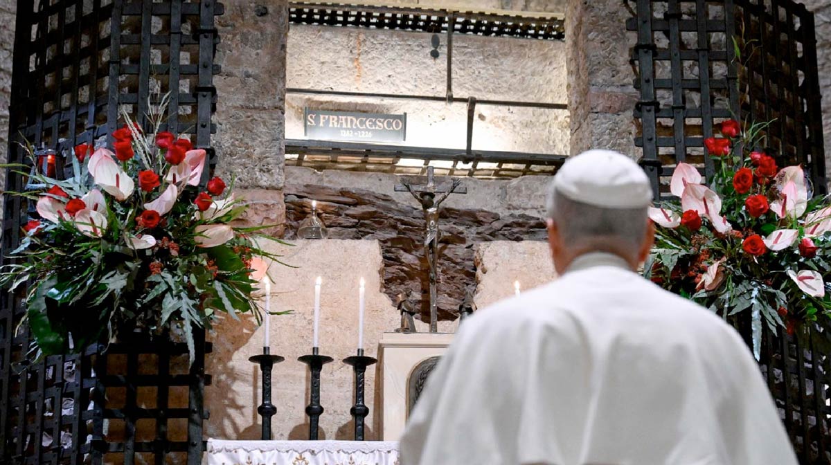 León XIV en Asís, Italia