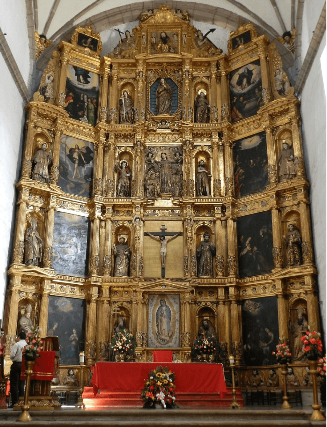 Altar mayor de San Bernardino de Siena. Crédito: Especial