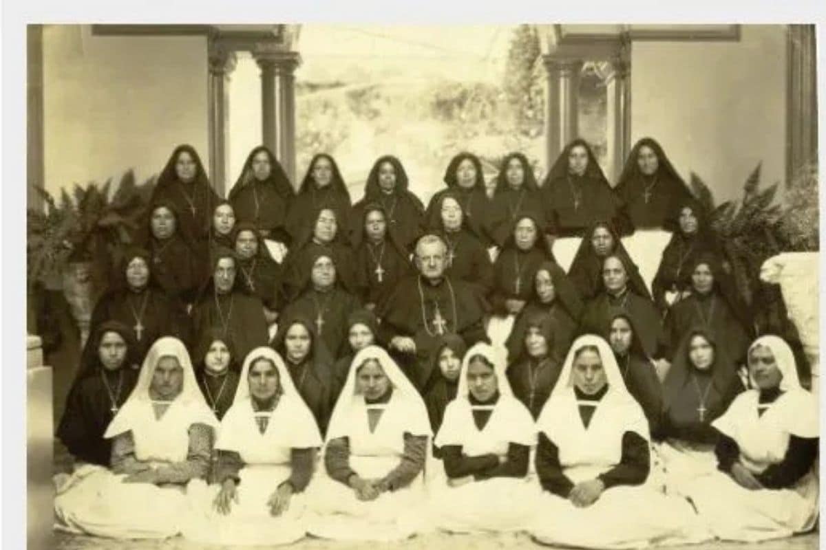 Congregación Santa Margarita María de los Pobres.