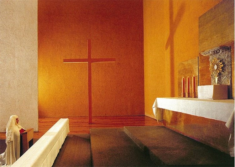 Capilla del convento de las Capuchinas Sacramentarias del Purísimo Corazón de María. Foto: ArchDaily Mexico
