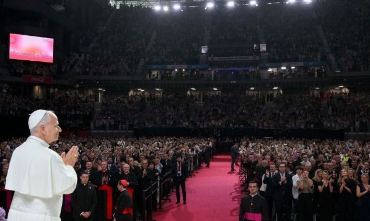 Viaje del Papa León XIV a España EN VIVO: llama a "tejer redes nuevas" para renovar la sociedad