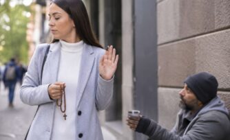 ¿Crees que tienes razón en todo? 3 señales de soberbia espiritual que debes reconocer