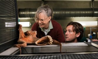 Criaturas luminosas: parece una película sobre un pulpo, pero es una de las joyas más emotivas de Netflix